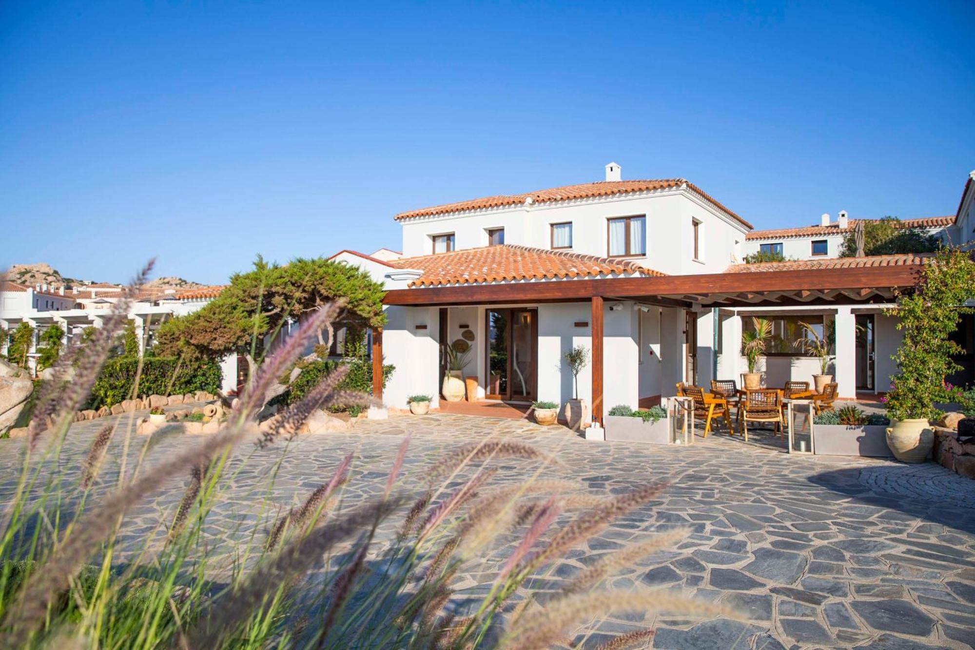 Mangia'S Santa Teresa Sardinia, Curio Collection By Hilton Hotel Santa Teresa Gallura Exterior photo