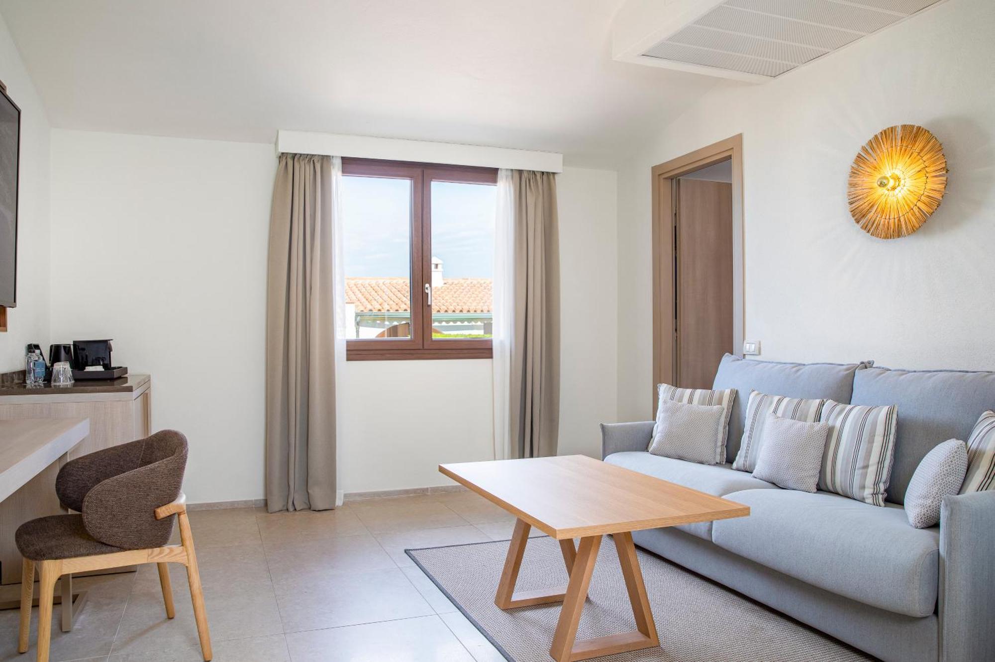 Mangia'S Santa Teresa Sardinia, Curio Collection By Hilton Hotel Santa Teresa Gallura Exterior photo